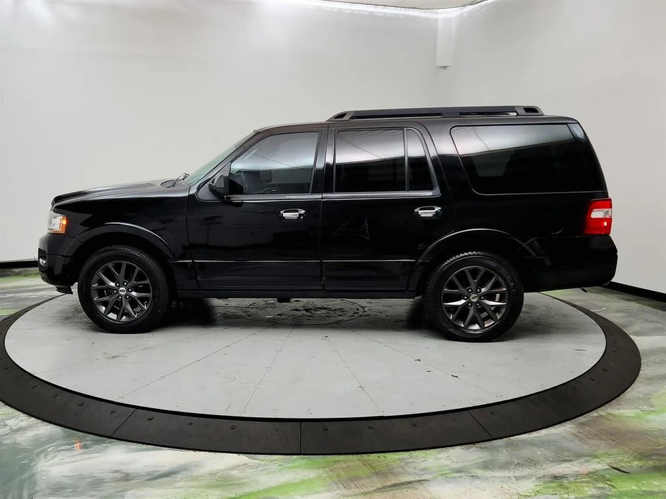 2017 Ford Expedition 3rd Gen - Image 8 of 12