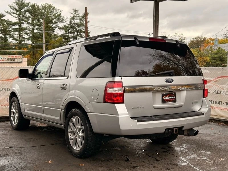 2017 Ford Expedition 3rd Gen - Image 11 of 12