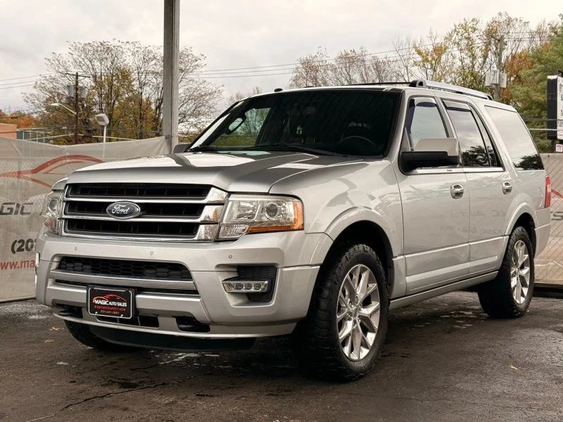 2017 Ford Expedition 3rd Gen - Image 3 of 12