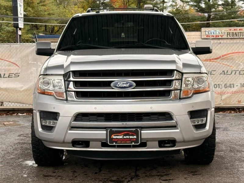 2017 Ford Expedition 3rd Gen - Image 5 of 12