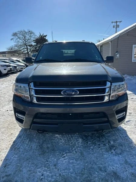 2017 Ford Expedition 3rd Gen - Image 8 of 12