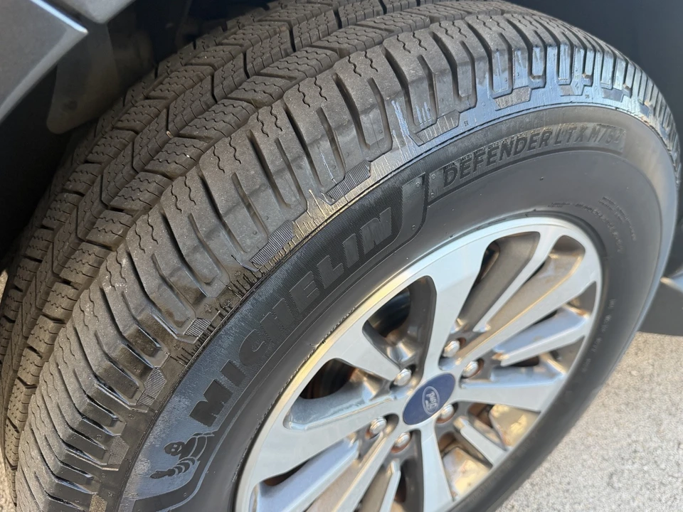 2017 Ford Expedition 3rd Gen - Image 9 of 21