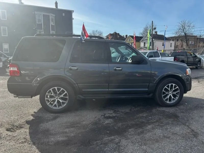 2017 Ford Expedition 3rd Gen - Image 5 of 12