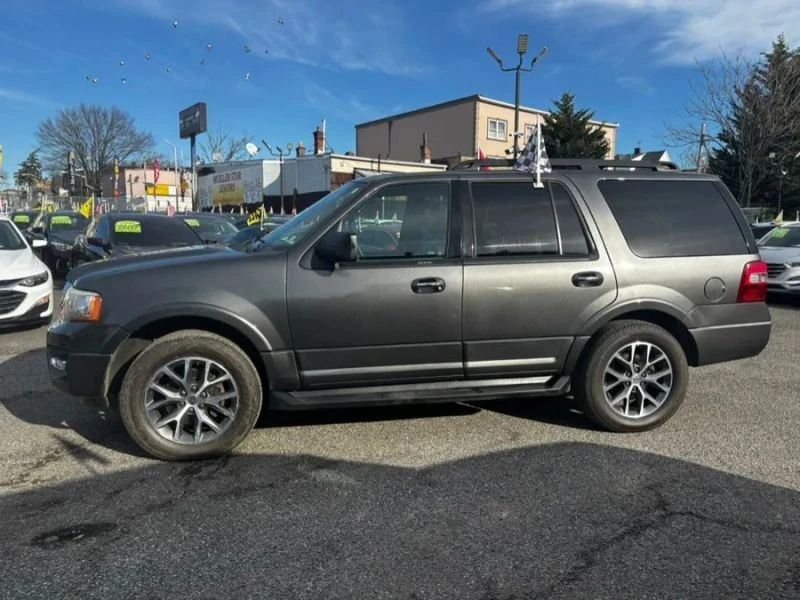 2017 Ford Expedition 3rd Gen - Image 3 of 12