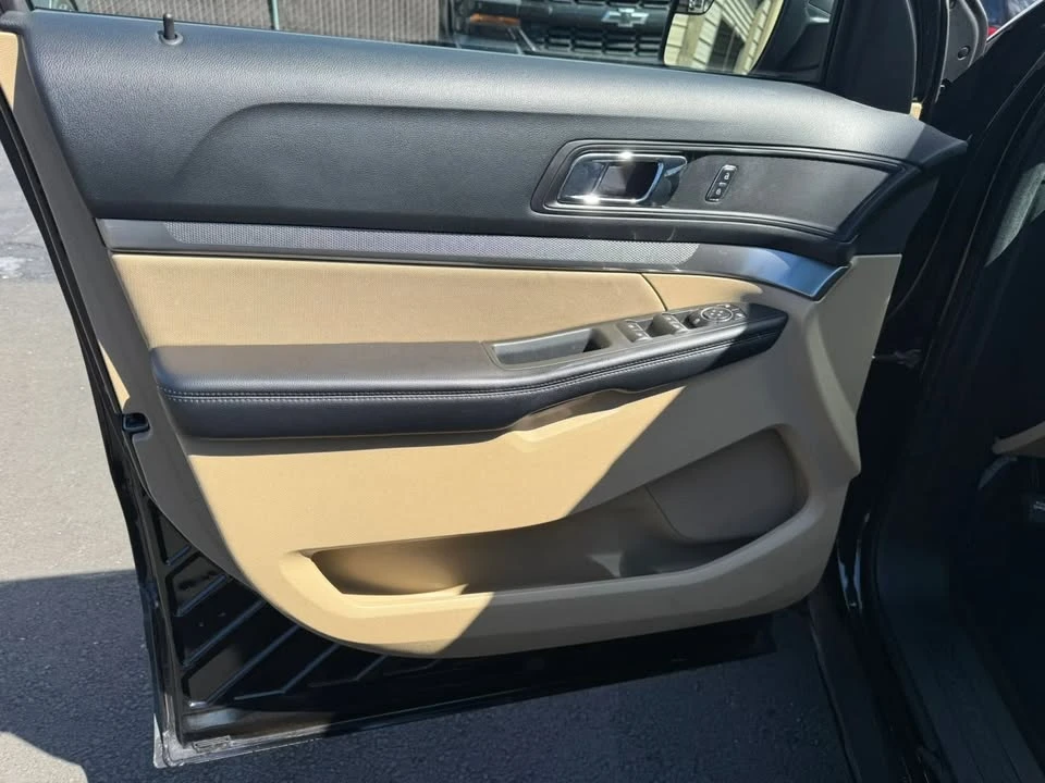 2017 Ford Explorer 5th Gen - Image 13 of 14