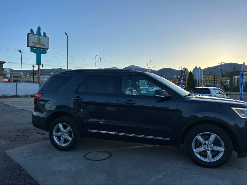 2017 Ford Explorer 5th Gen - Image 6 of 18