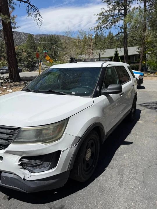 2017 Ford Explorer 5th Gen - Image 2 of 9