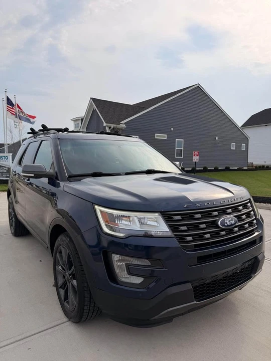 2017 Ford Explorer 5th Gen - Image 3 of 18