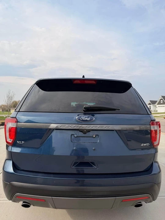 2017 Ford Explorer 5th Gen - Image 9 of 18