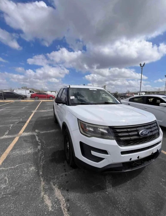2017 Ford Explorer 5th Gen - Image 3 of 11