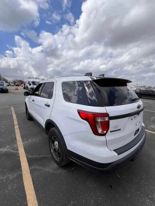 2017 Ford Explorer 5th Gen - Image 4 of 11
