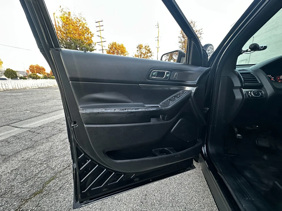 2017 Ford Explorer 5th Gen - Image 16 of 21