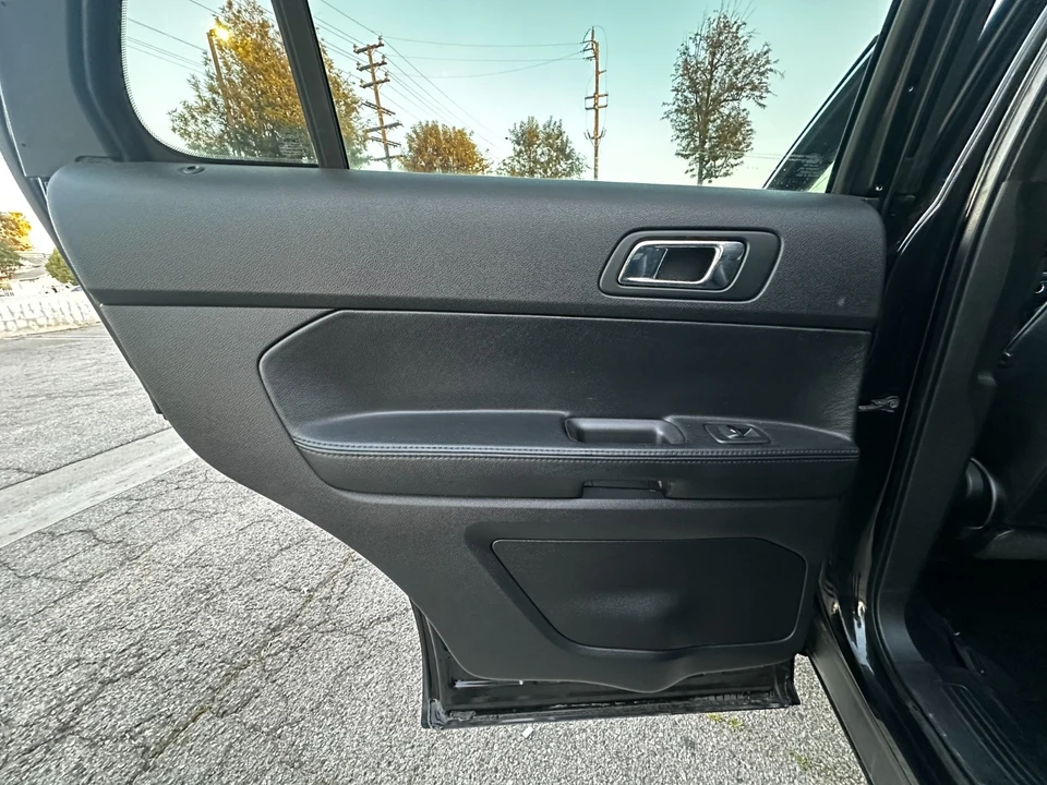 2017 Ford Explorer 5th Gen - Image 14 of 21