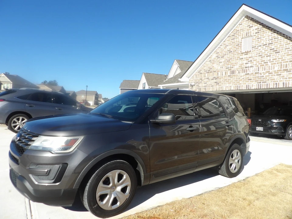 2017 Ford Explorer 5th Gen - Image 2 of 19