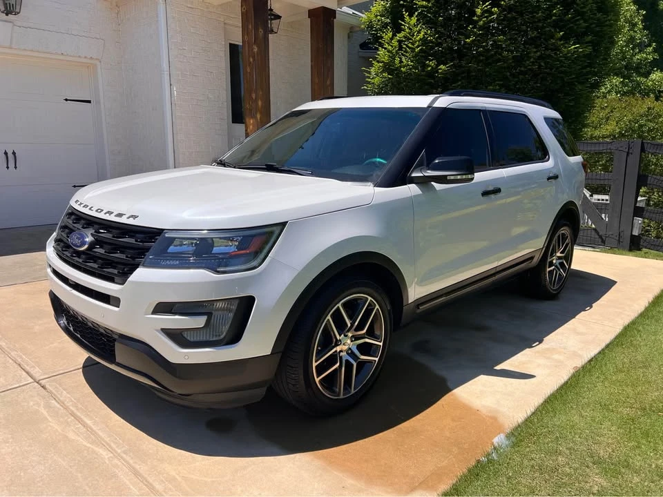2017 Ford Explorer 5th Gen - Image 2 of 18