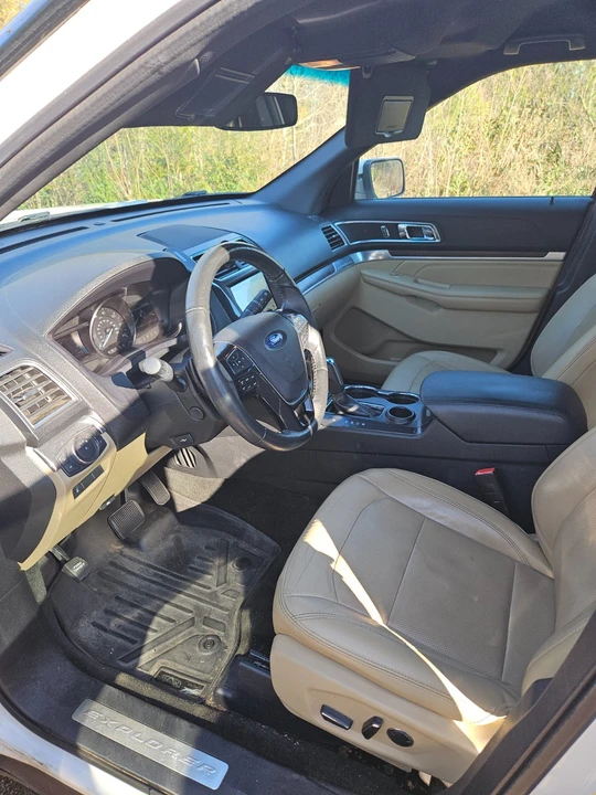 2017 Ford Explorer 5th Gen - Image 6 of 14
