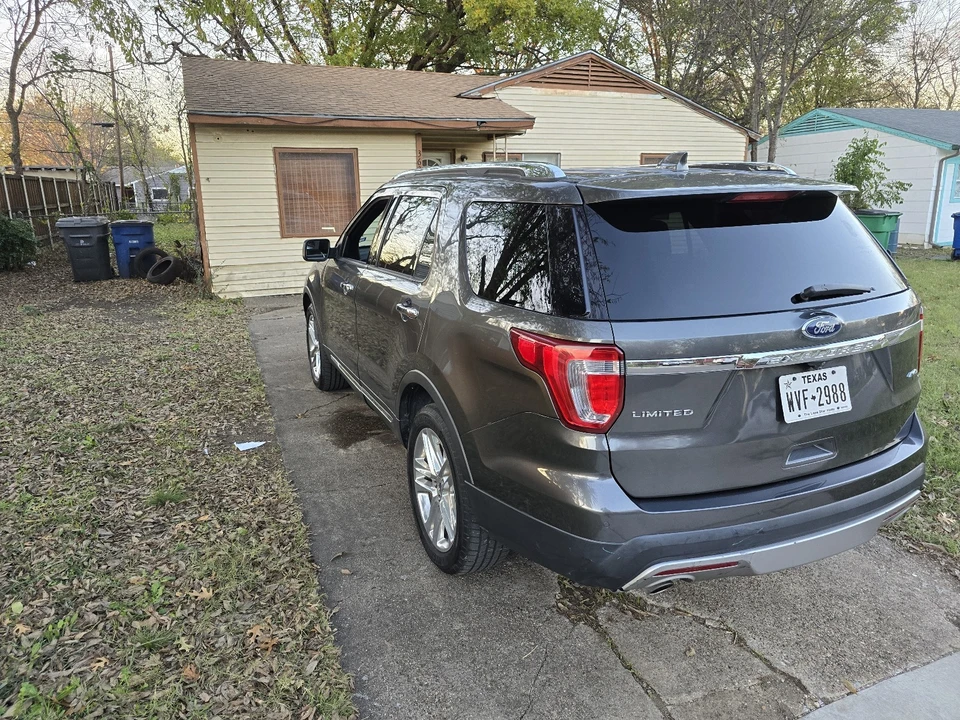 2017 Ford Explorer 5th Gen - Image 7 of 17