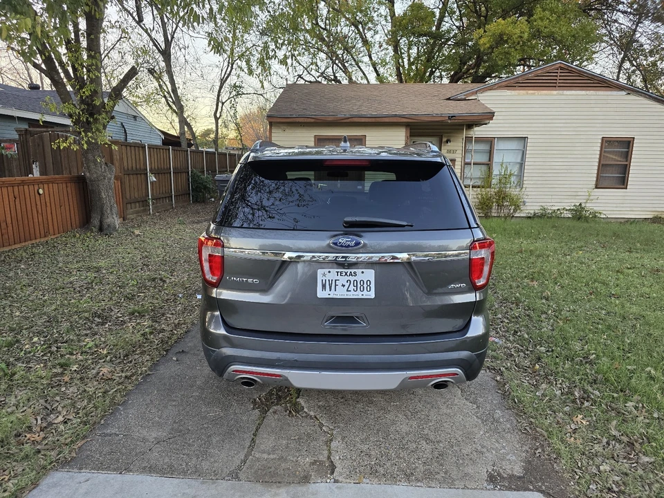 2017 Ford Explorer 5th Gen - Image 5 of 17
