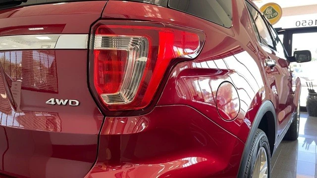 2017 Ford Explorer 5th Gen - Image 16 of 21