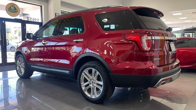2017 Ford Explorer 5th Gen - Image 3 of 21