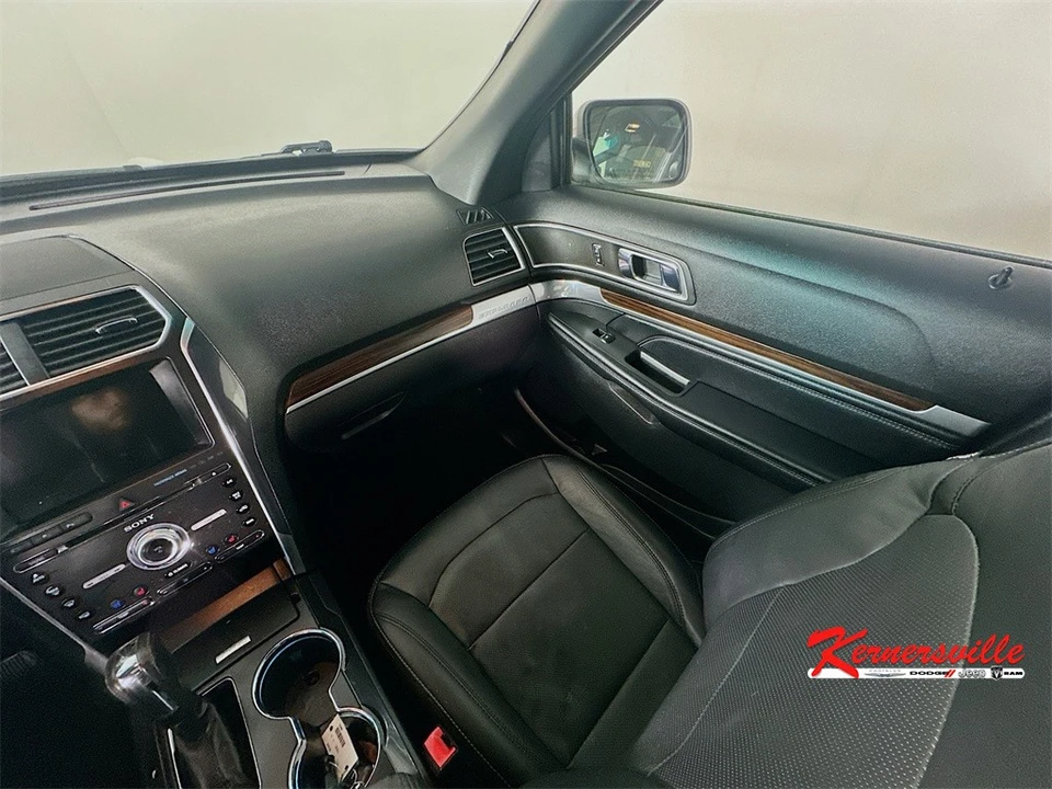 2017 Ford Explorer 5th Gen - Image 11 of 21