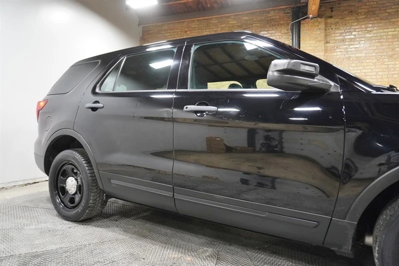 2017 Ford Explorer 5th Gen - Image 9 of 12