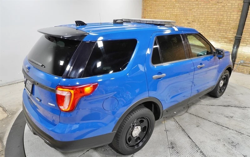 2017 Ford Explorer 5th Gen - Image 11 of 12