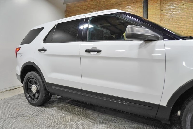 2017 Ford Explorer 5th Gen - Image 9 of 12
