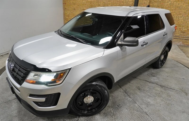 2017 Ford Explorer 5th Gen - Image 2 of 12