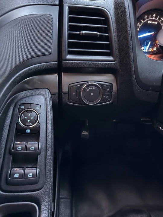 2017 Ford Explorer 5th Gen - Image 16 of 21