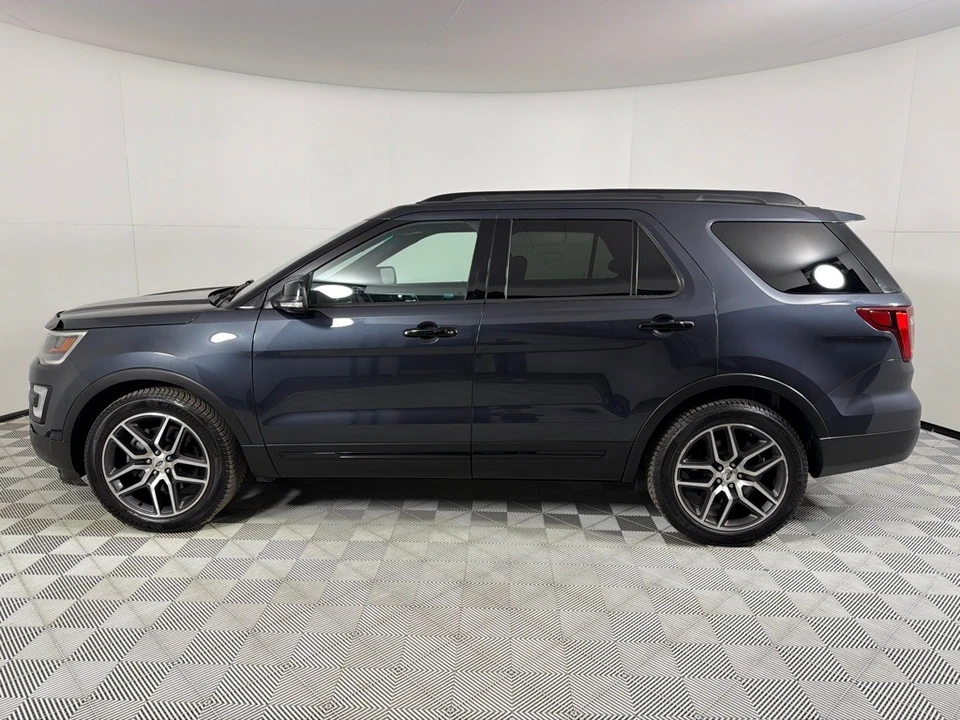 2017 Ford Explorer 5th Gen - Image 8 of 12