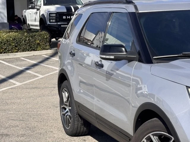 2017 Ford Explorer 5th Gen - Image 5 of 12