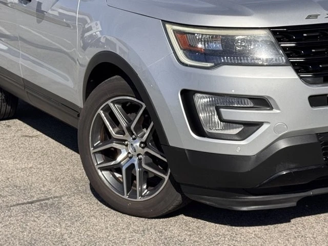 2017 Ford Explorer 5th Gen - Image 4 of 12