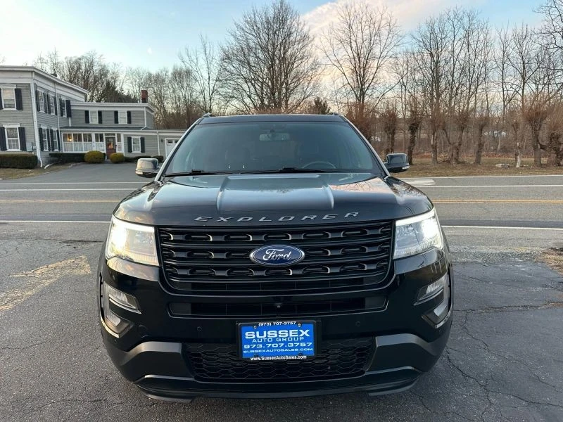 2017 Ford Explorer 5th Gen - Image 2 of 12