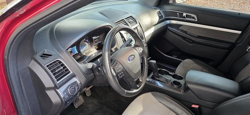 2017 Ford Explorer 5th Gen - Image 10 of 15