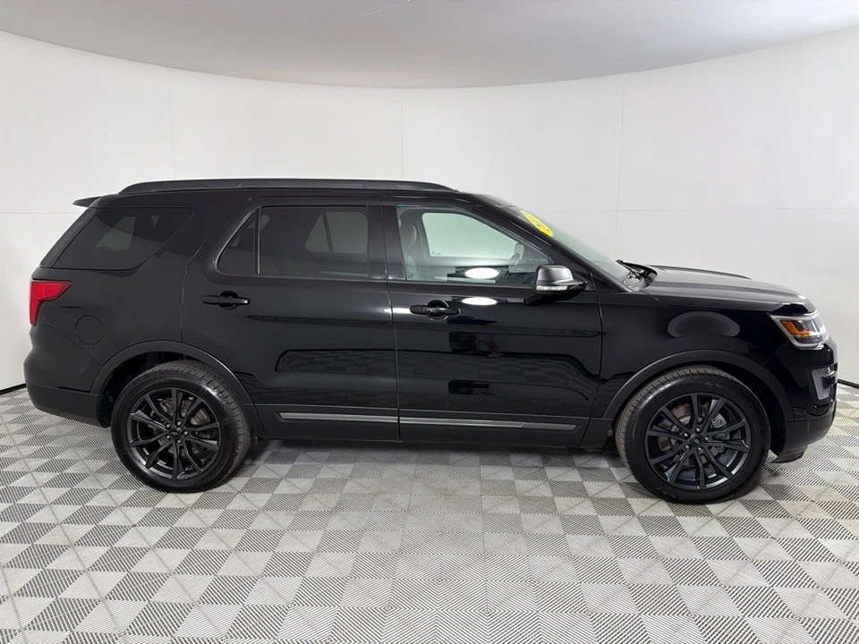 2017 Ford Explorer 5th Gen - Image 4 of 12