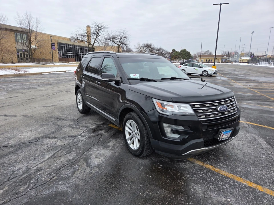 2017 Ford Explorer 5th Gen - Image 3 of 13