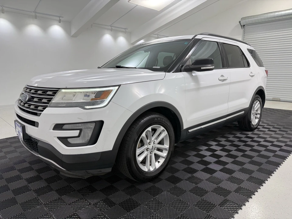 2017 Ford Explorer 5th Gen - Image 3 of 21