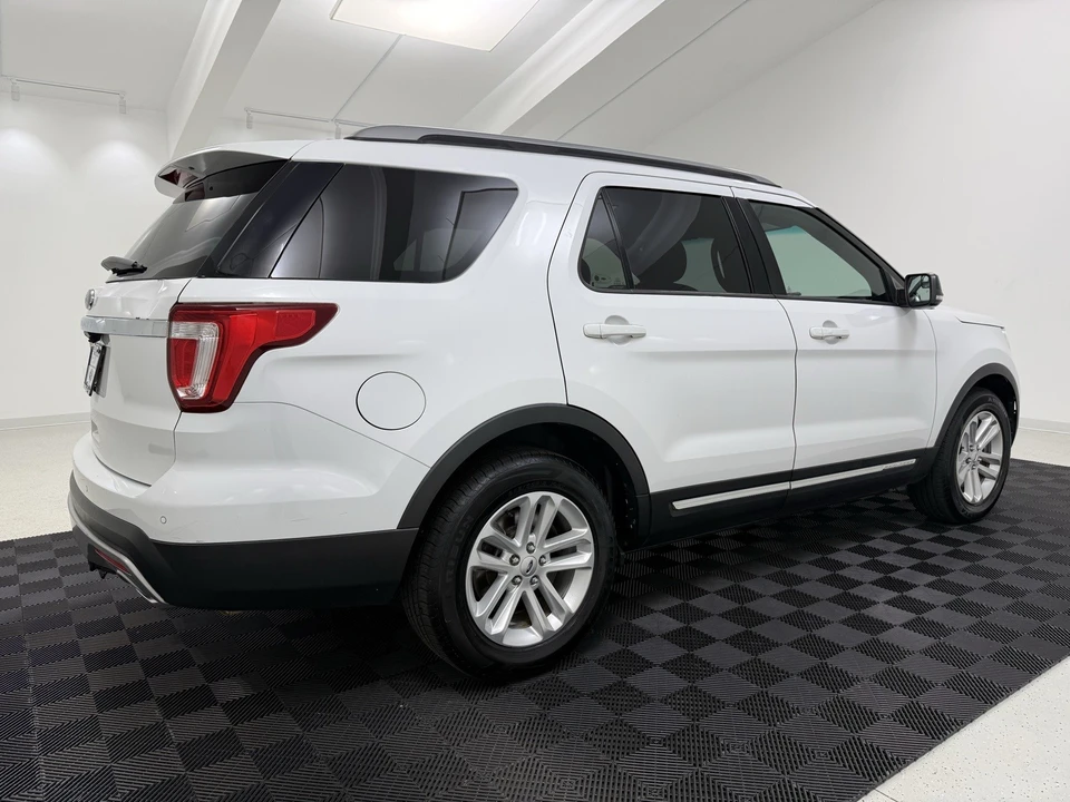 2017 Ford Explorer 5th Gen - Image 6 of 21