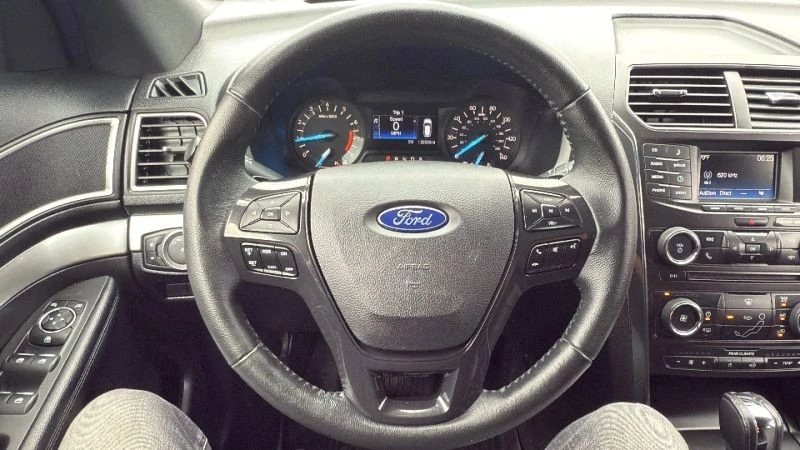 2017 Ford Explorer 5th Gen - Image 10 of 12