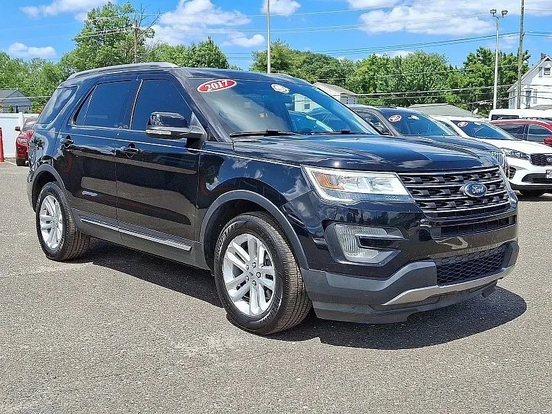 2017 Ford Explorer 5th Gen - Image 2 of 12
