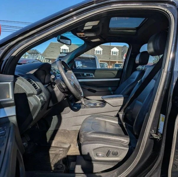 2017 Ford Explorer 5th Gen - Image 11 of 12