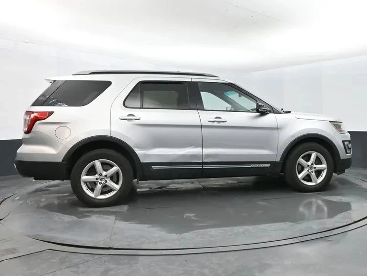 2017 Ford Explorer 5th Gen - Image 4 of 12