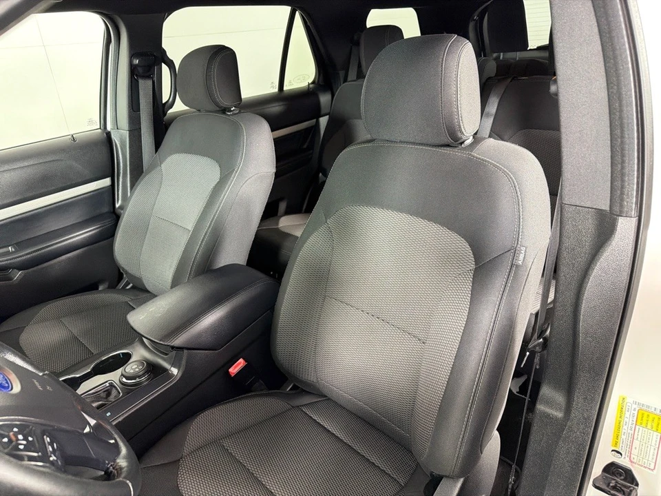 2017 Ford Explorer 5th Gen - Image 13 of 21