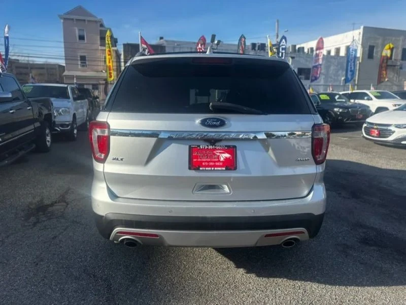 2017 Ford Explorer 5th Gen - Image 8 of 12