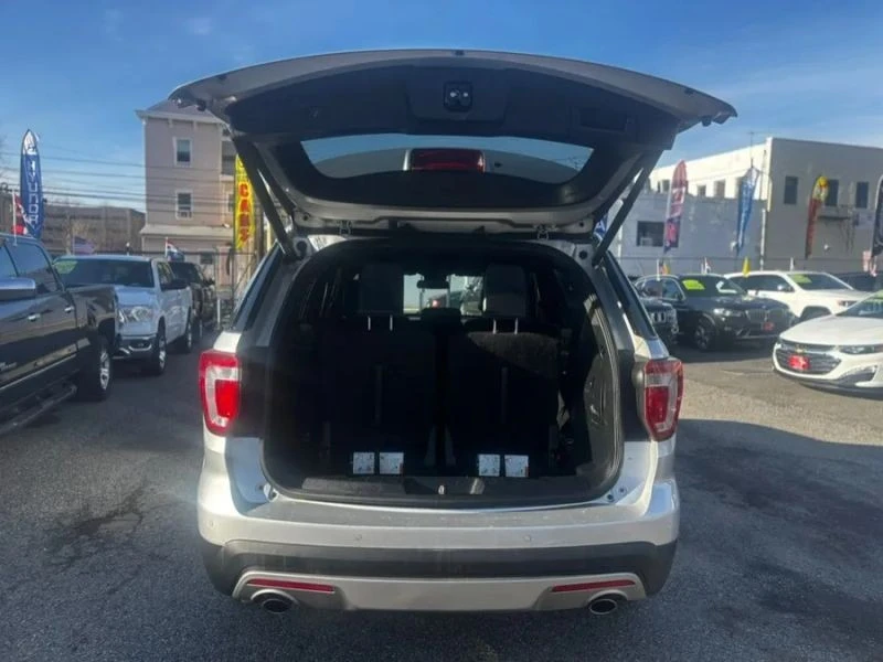 2017 Ford Explorer 5th Gen - Image 9 of 12