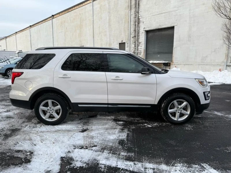2017 Ford Explorer 5th Gen - Image 2 of 12