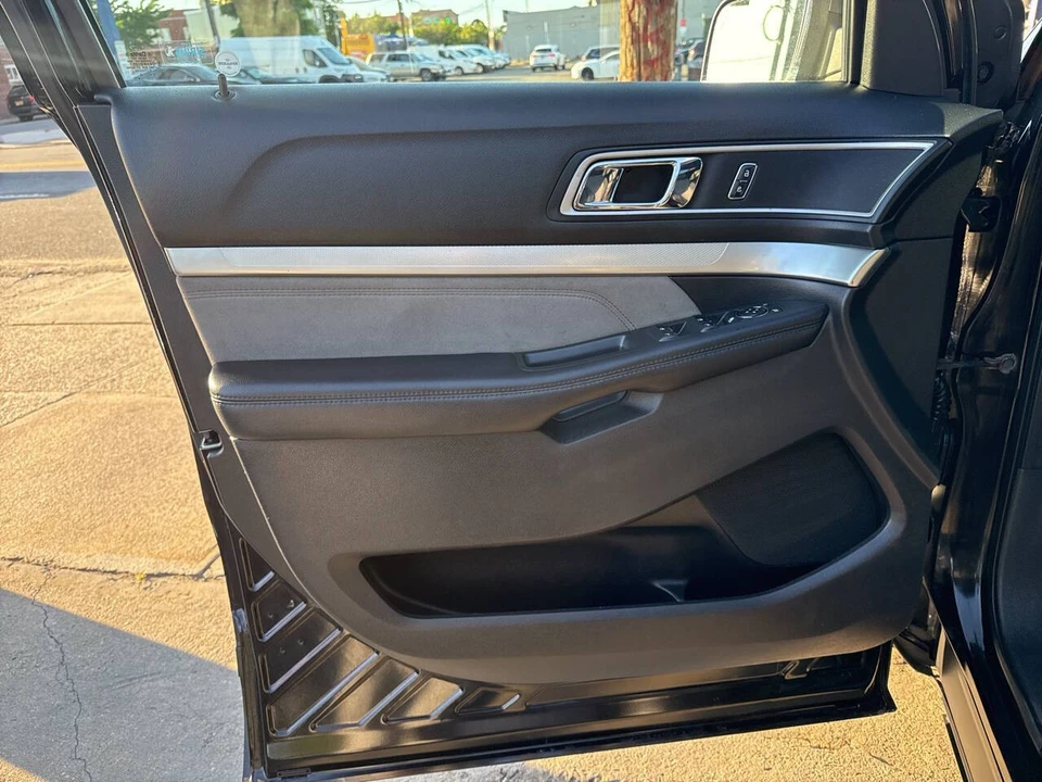 2017 Ford Explorer 5th Gen - Image 15 of 21