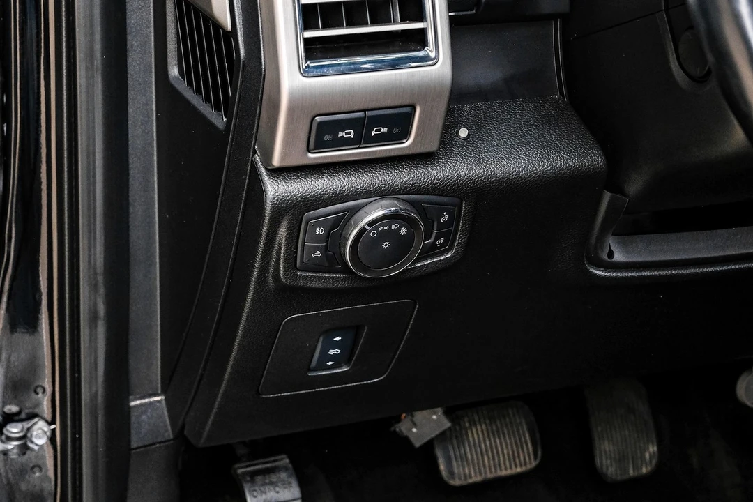 2017 Ford F-150 13th Gen - Image 30 of 31