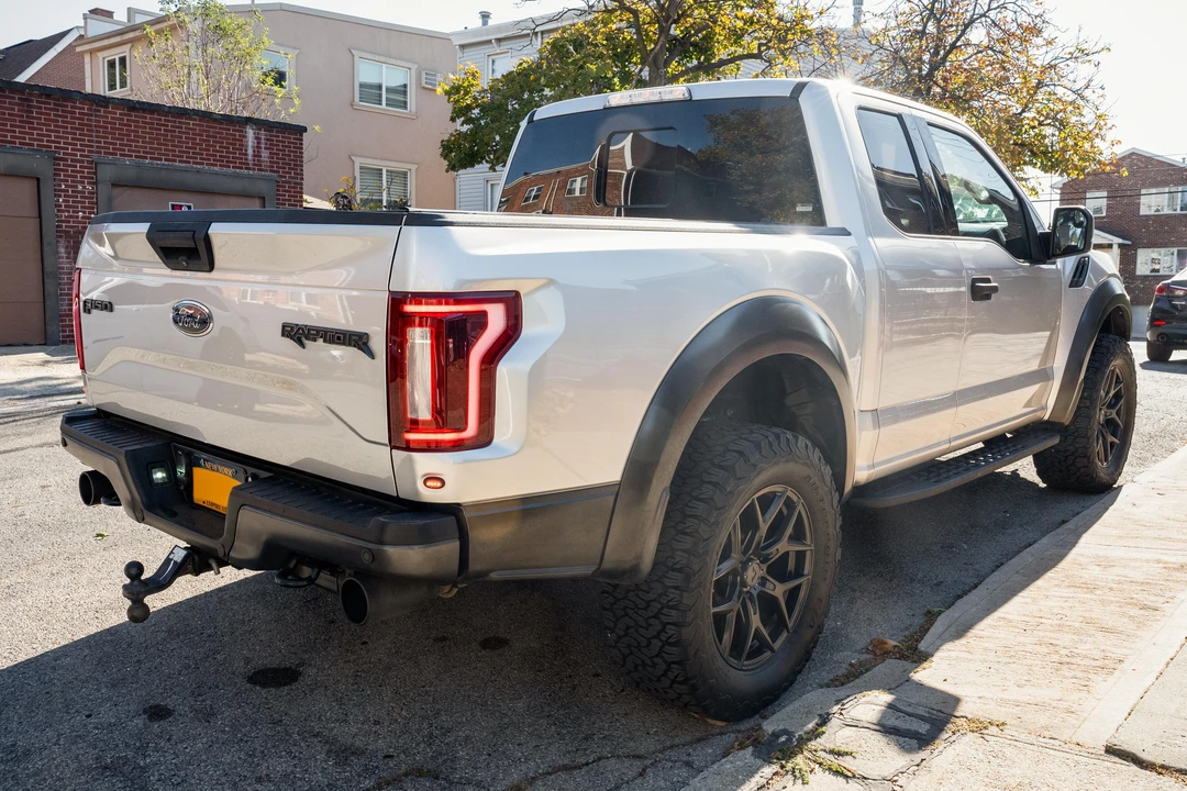 2017 Ford F-150 Raptor 13th Gen - Image 9 of 31